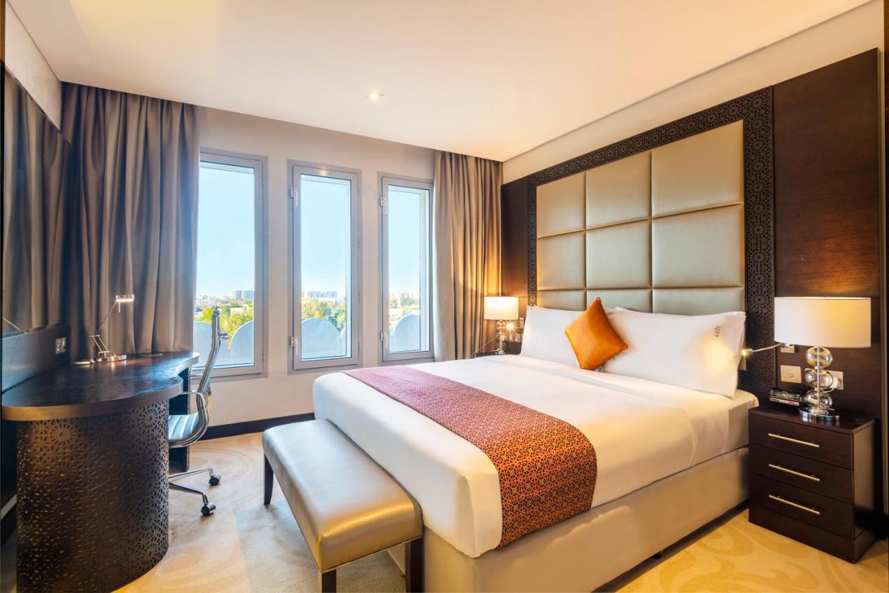 Holiday Inn Muscat Alseeb By Ihg Exterior foto