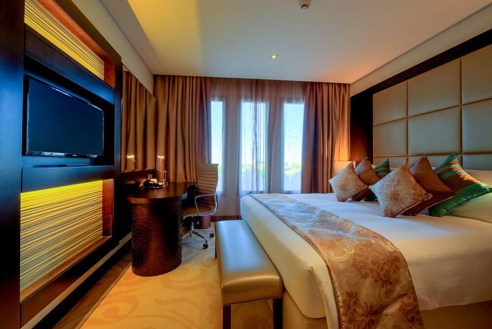 Holiday Inn Muscat Alseeb By Ihg Exterior foto