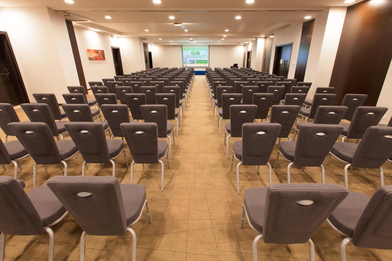 Holiday Inn Muscat Alseeb By Ihg Exterior foto