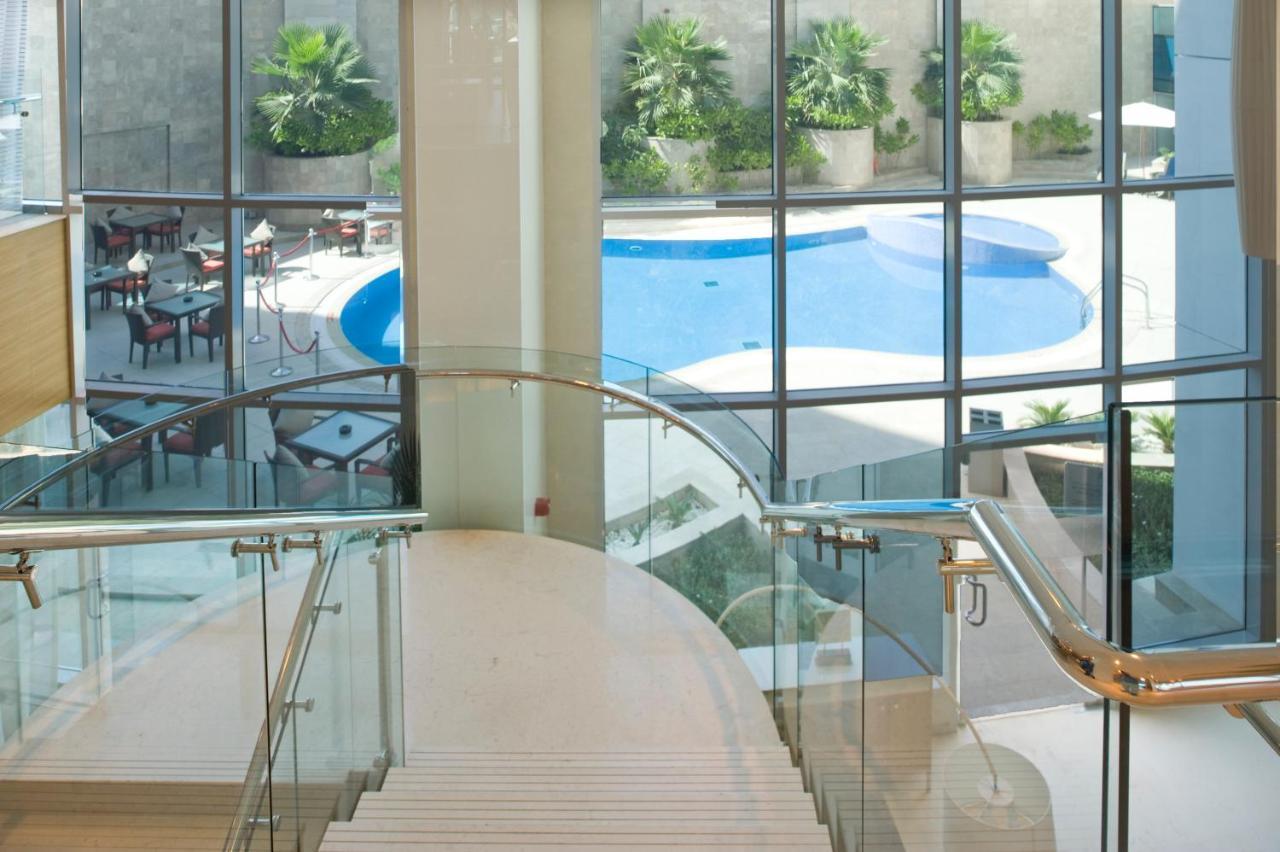 Holiday Inn Muscat Alseeb By Ihg Exterior foto