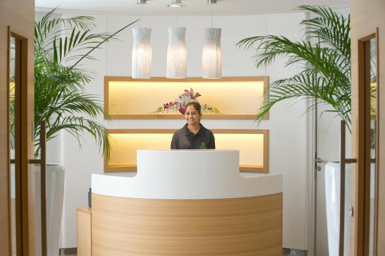 Holiday Inn Muscat Alseeb By Ihg Exterior foto
