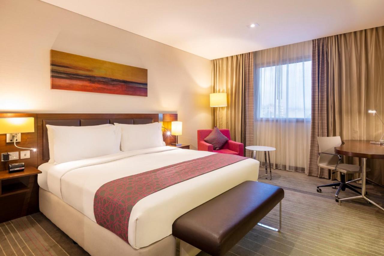 Holiday Inn Muscat Alseeb By Ihg Exterior foto